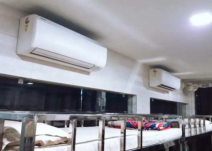 Shree Mahakali Guest House & DormitoryAirport Hotel